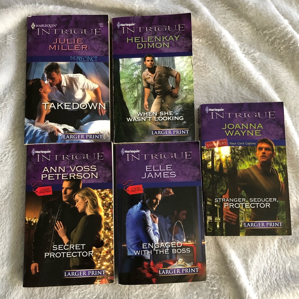 💕Intriguing Harlequin Intrigue romance novels🤎